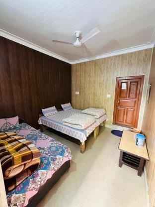 hotel hansdeep phata kedarnath uttarakhand