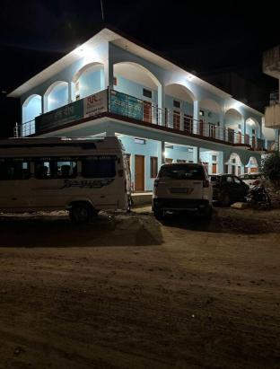 Hotel Hansdeep Phata Kedarnath Uttarakhand,,5 star