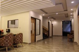 Hotel Yadu Vilas,,3 star