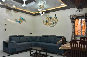 Hotel Laxmi Niwas,,3 star