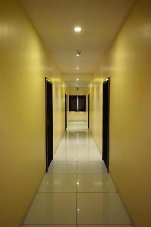 the shrine hotel omkareshwar madhya pradesh