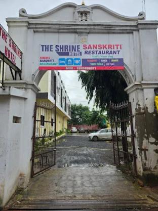 the shrine hotel omkareshwar madhya pradesh