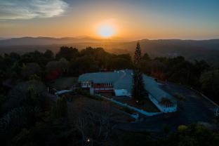 ama stays and trails pollibetta bungalow coorg