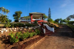 ama stays and trails pollibetta bungalow coorg