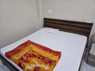 vriksh stay omkareshwer madhya pradesh