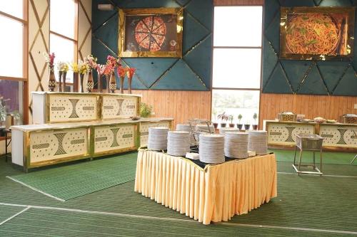 Pearl Green's,,4 star
