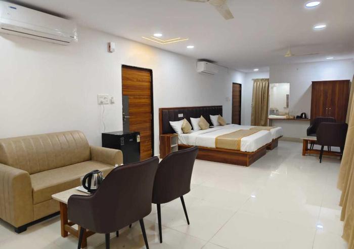 hotel vamshi grand