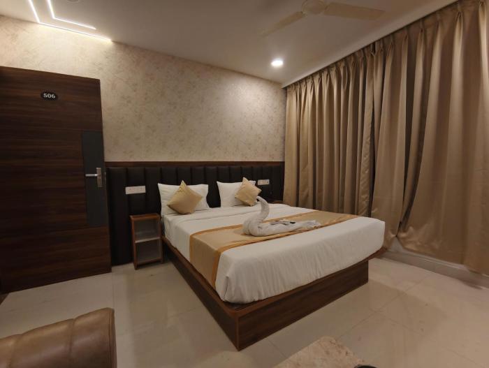 hotel vamshi grand