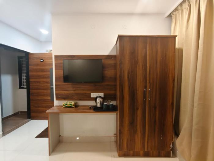 hotel vamshi grand
