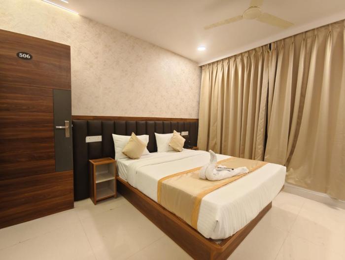 hotel vamshi grand