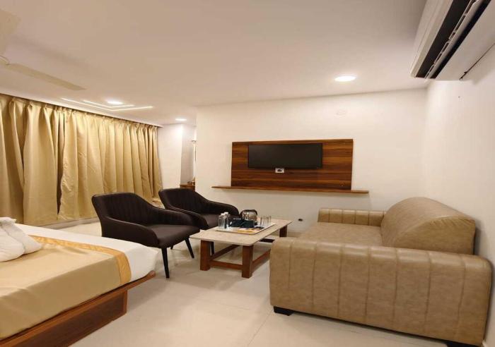 hotel vamshi grand