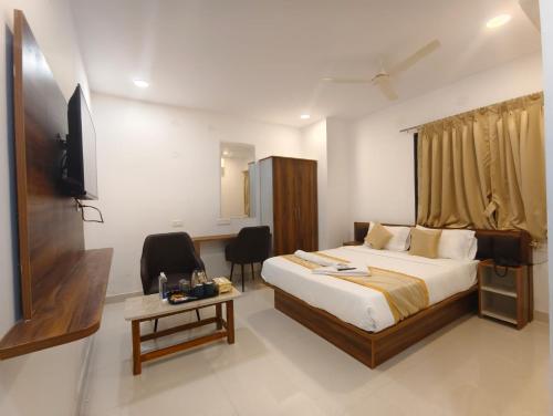 hotel vamshi grand