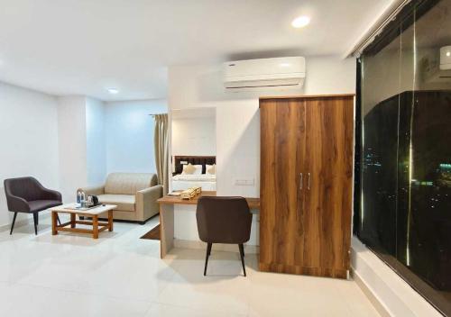 hotel vamshi grand