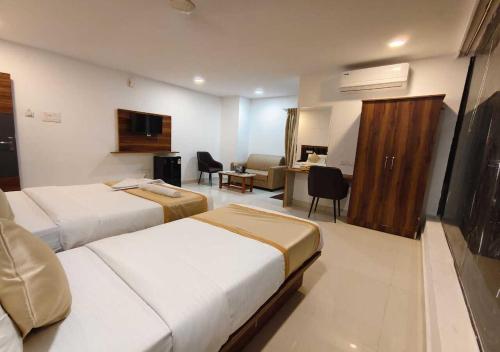 hotel vamshi grand