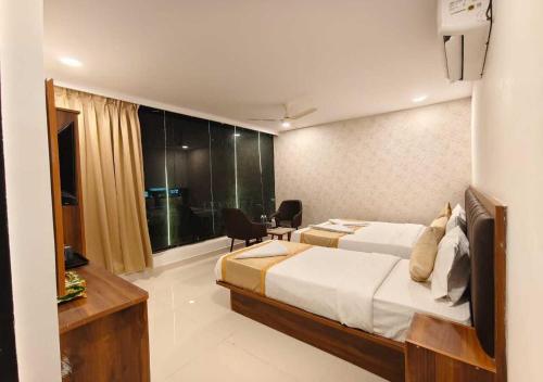 hotel vamshi grand
