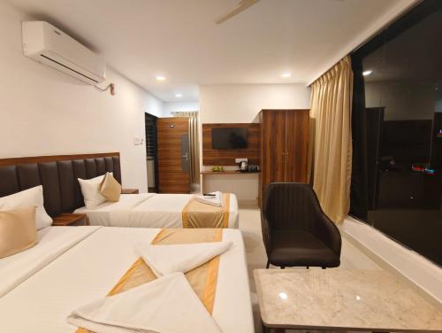hotel vamshi grand