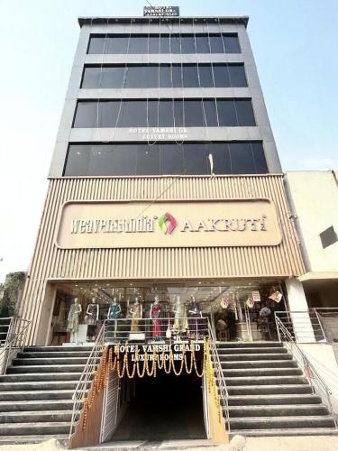 hotel vamshi grand