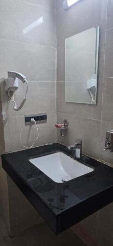 shatakshi residency omaxe hazratganj