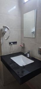 shatakshi residency omaxe hazratganj