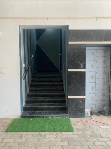 kh residency and lodging