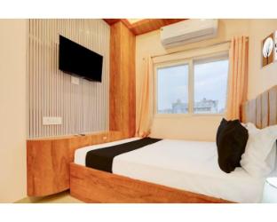 anushka paying guest house