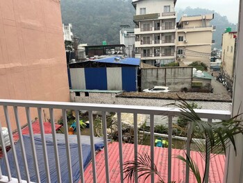 yog namah hotel and cafe