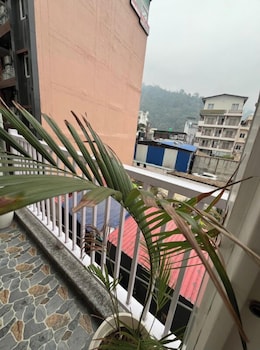 yog namah hotel and cafe