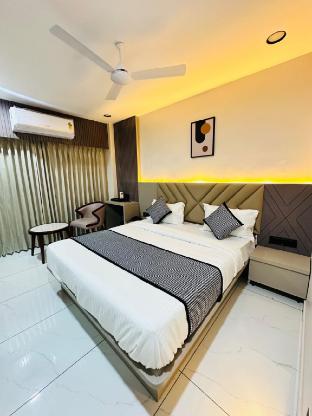hotel ms gold gandhinagar