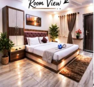 radha krishna guest house