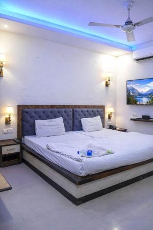 radha krishna guest house
