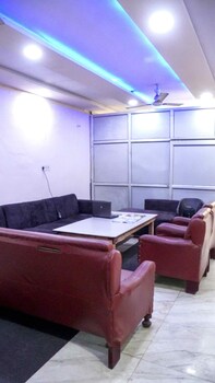 radha krishna guest house
