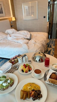 the ora hotel