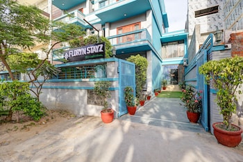 Floryn Stayz-Huda City Centre,,3 star