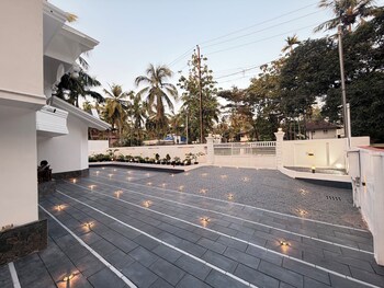 Bloom Fort Villa,,3 star