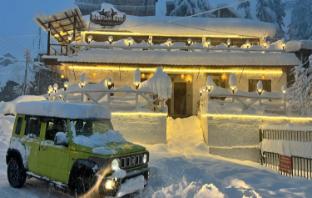 the mountain muse cafe bakery and stay manali