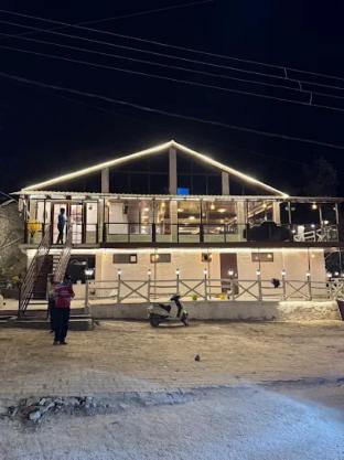 the mountain muse cafe bakery and stay manali