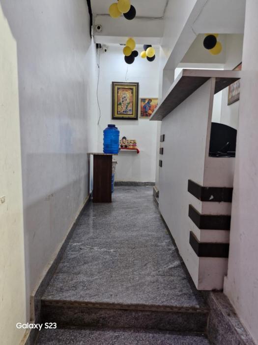 shri krishna niwas