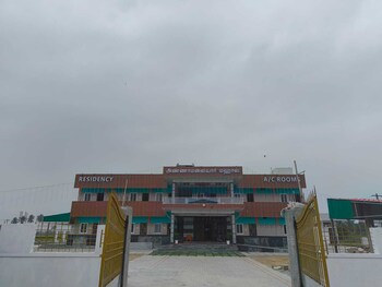 annamalaiyar mahal and residency