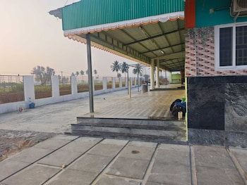 Annamalaiyar Mahal & Residency,,3 star