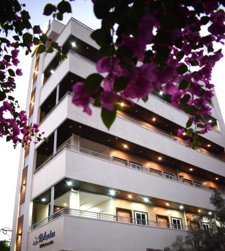 relax inn suites and rooms