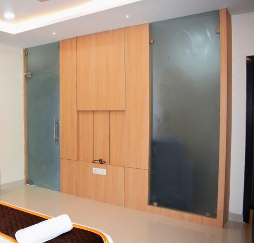 relax inn suites and rooms