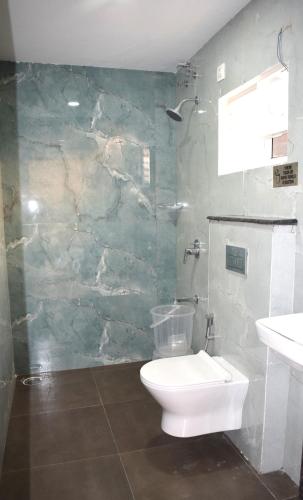 relax inn suites and rooms