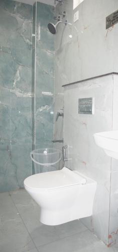 relax inn suites and rooms