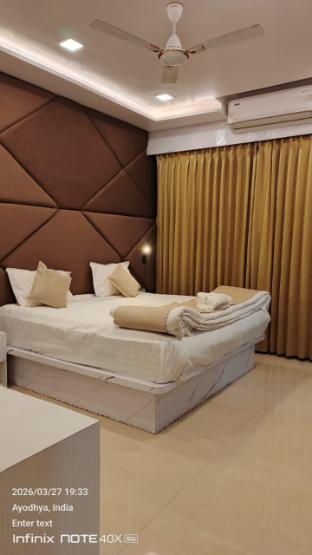 the aura hotel