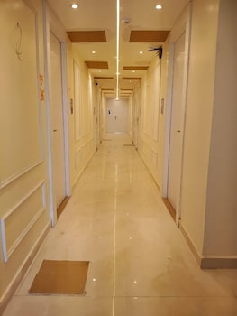 the aura hotel