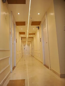 the aura hotel