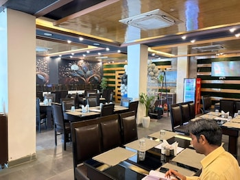 the aura hotel