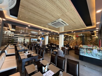 the aura hotel