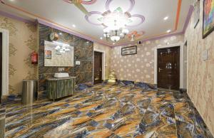triangle retreat royal habib residency