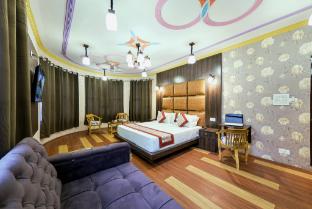 triangle retreat royal habib residency